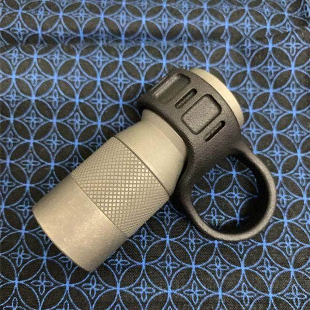 Lumintop FW21 Pro Tactical Ring Finger Grip - Image 5